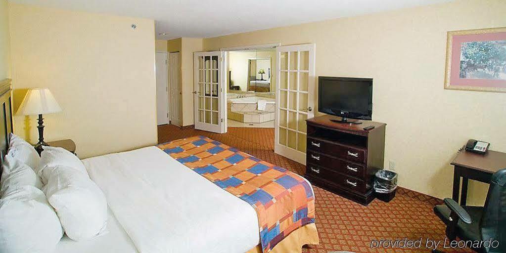 La Quinta By Wyndham Evansville Exteriér fotografie